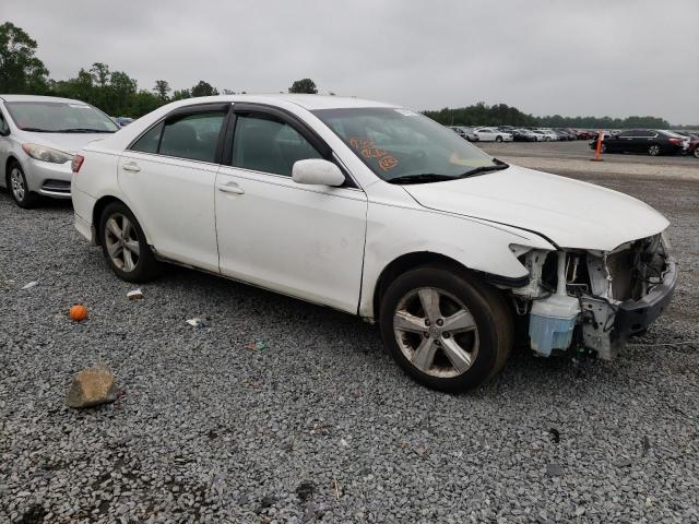 4T1BF3EK4BU747613 - 2011 TOYOTA CAMRY BASE WHITE photo 4