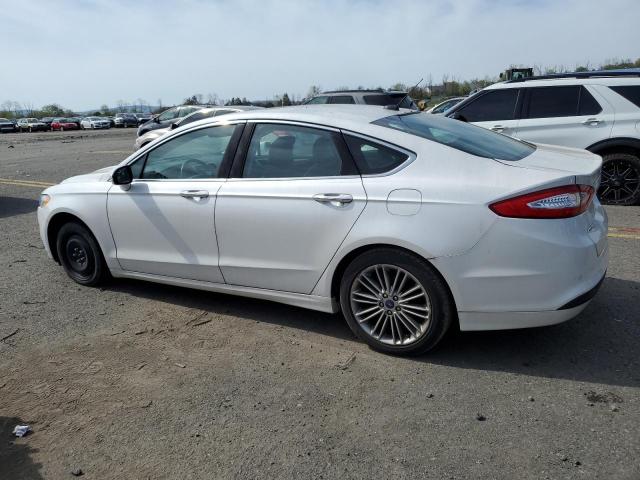 3FA6P0HD8FR188892 - 2015 FORD FUSION SE WHITE photo 2