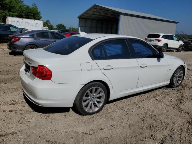 WBAPH7G58BNM54808 - 2011 BMW 328 I WHITE photo 3