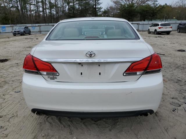 4T1BK3DB8BU418782 - 2011 TOYOTA AVALON BASE WHITE photo 6