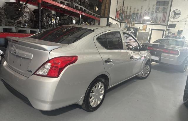 3N1CN7AP5GL839385 - 2016 NISSAN VERSA S SILVER photo 4