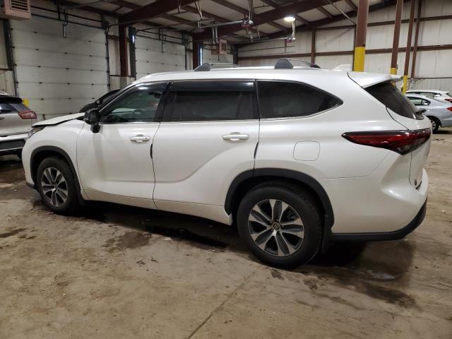 5TDGZRBH3MS547469 - 2021 TOYOTA HIGHLANDER XLE WHITE photo 2