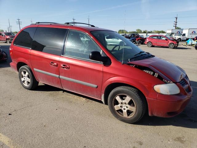 1D4GP45R47B143706 - 2007 DODGE CARAVAN SXT RED photo 4