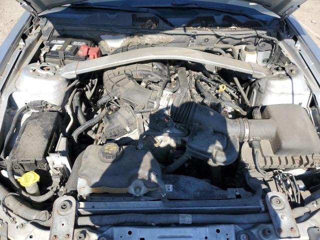 1ZVBP8EM2E5217765 - 2014 FORD MUSTANG SILVER photo 11