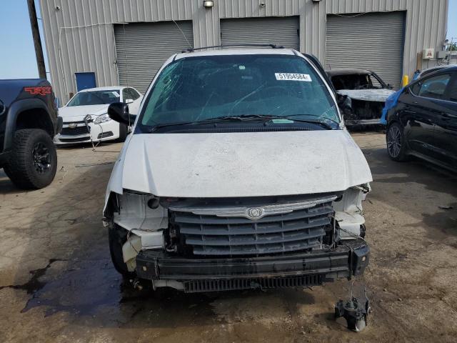 2A4GP54L16R727832 - 2006 CHRYSLER TOWN & COU TOURING WHITE photo 5