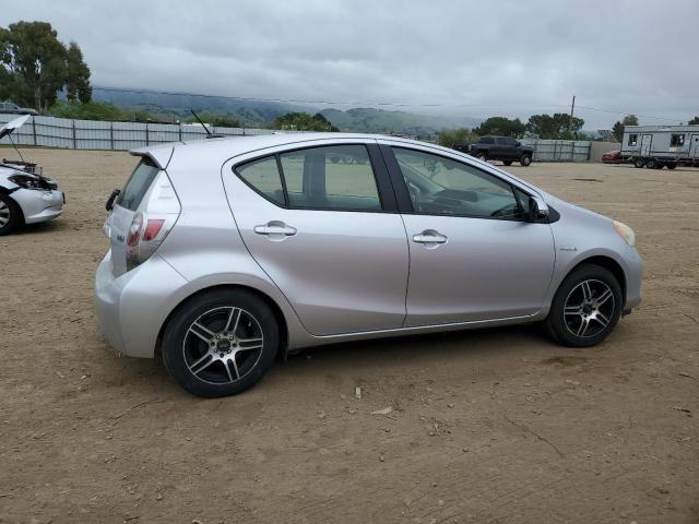 JTDKDTB3XD1555379 - 2013 TOYOTA PRIUS C SILVER photo 3