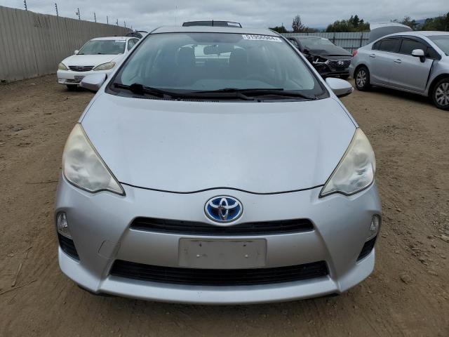 JTDKDTB3XD1555379 - 2013 TOYOTA PRIUS C SILVER photo 5