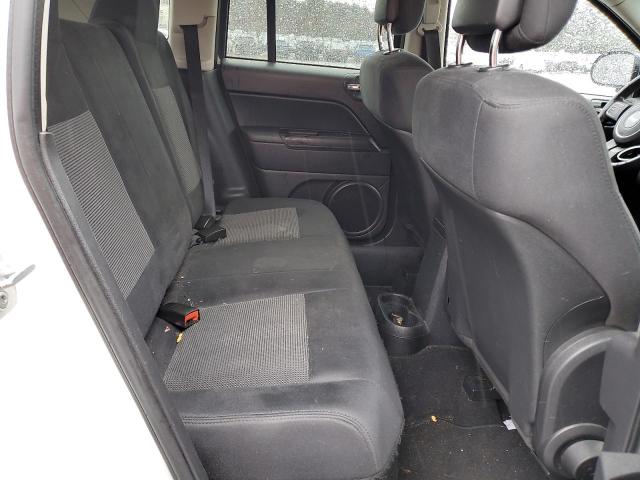 1C4NJCEA2CD623381 - 2012 JEEP COMPASS LATITUDE 白色 照片 11