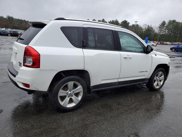1C4NJCEA2CD623381 - 2012 JEEP COMPASS LATITUDE 白色 照片 3