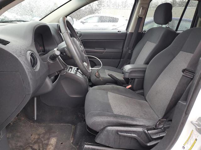 1C4NJCEA2CD623381 - 2012 JEEP COMPASS LATITUDE 白色 照片 7