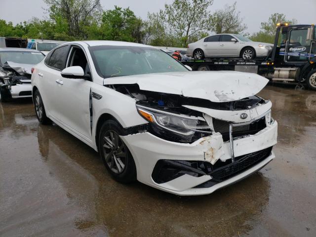 5XXGT4L32KG358527 - 2019 KIA OPTIMA LX WHITE photo 4