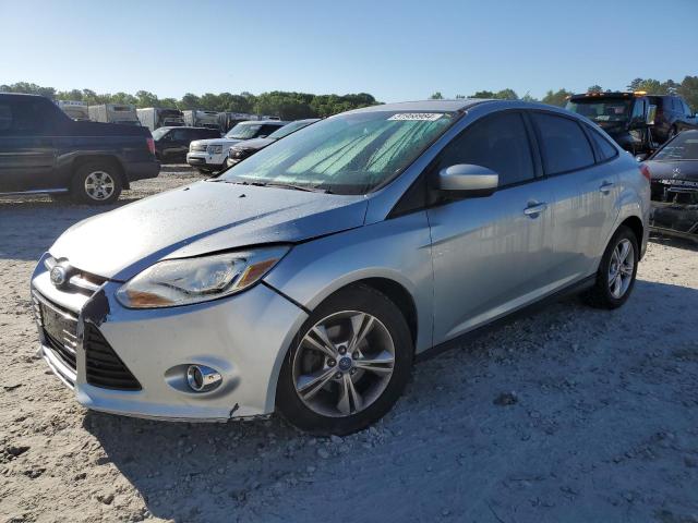 1FAHP3F24CL390568 - 2012 FORD FOCUS SE SILVER photo 1