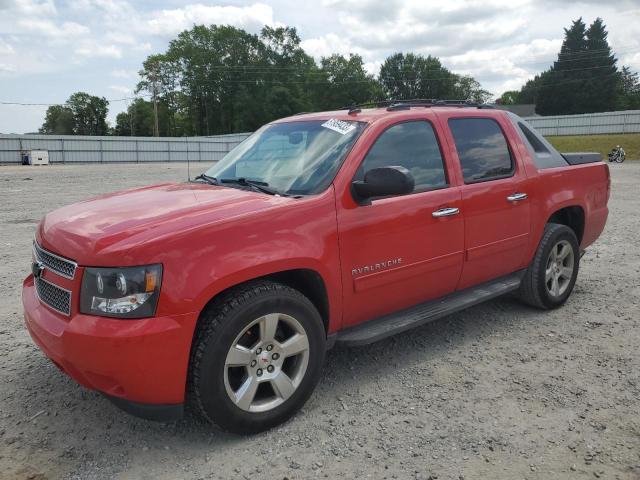 3GNMCEE03BG132884 - 2011 CHEVROLET AVALANCHE LS RED photo 1