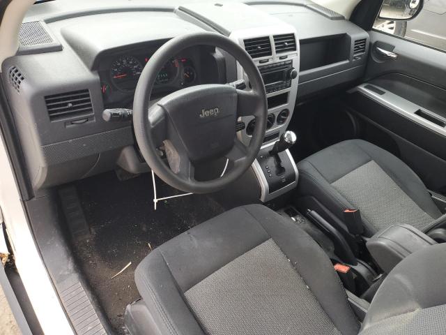 1J8FF47W88D588737 - 2008 JEEP COMPASS SPORT WHITE photo 8