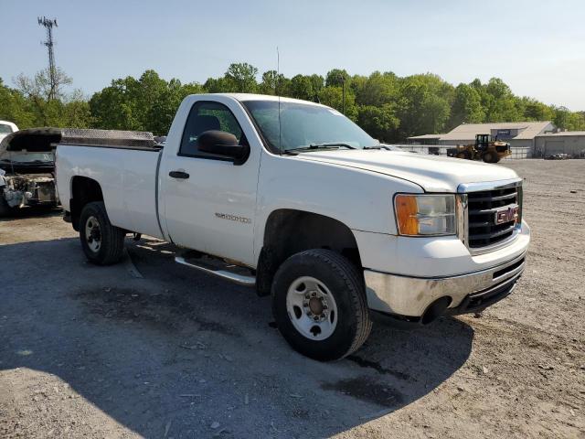 1GTHK24K77E575925 - 2007 GMC SIERRA K2500 HEAVY DUTY WHITE photo 4