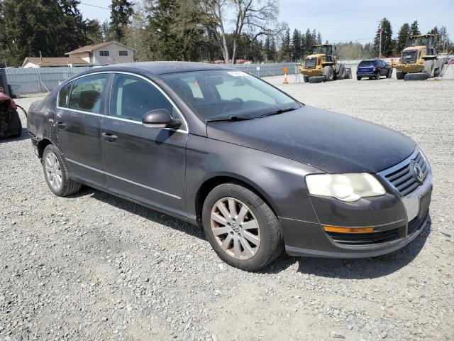 WVWJK73C38P105647 - 2008 VOLKSWAGEN PASSAT TURBO BLACK photo 4