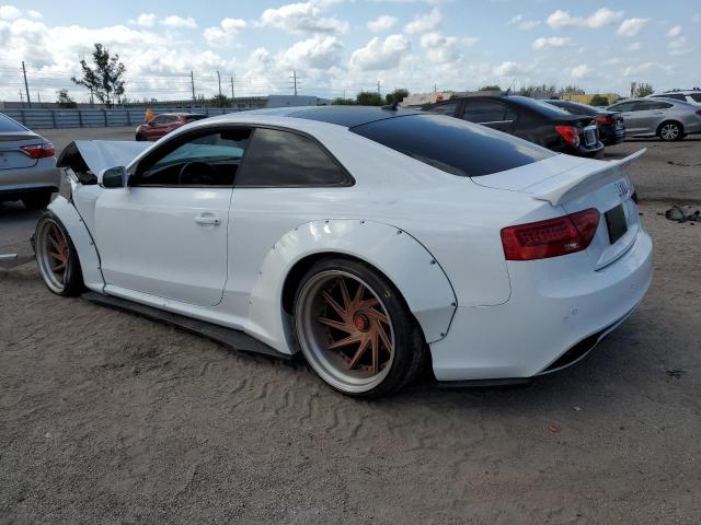 WUAC6AFR1EA900515 - 2014 AUDI RS5 WHITE photo 2