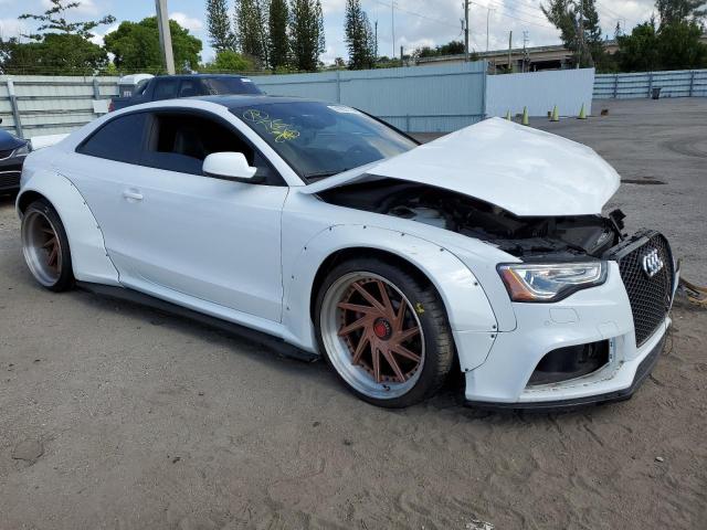 WUAC6AFR1EA900515 - 2014 AUDI RS5 WHITE photo 4