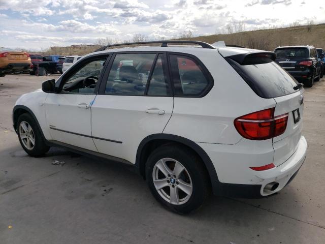 5UXZV4C58CL762811 - 2012 BMW X5 XDRIVE35I WHITE photo 2