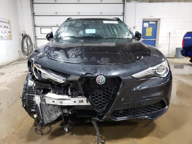 ZASPAKBN6L7C87671 - 2020 ALFA ROMEO STELVIO TI BLACK photo 5