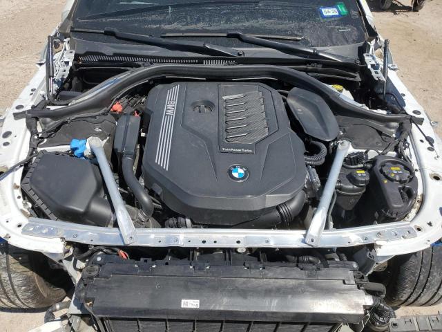 WBAAE4C0XNCJ54498 - 2022 BMW 840XI WHITE photo 11