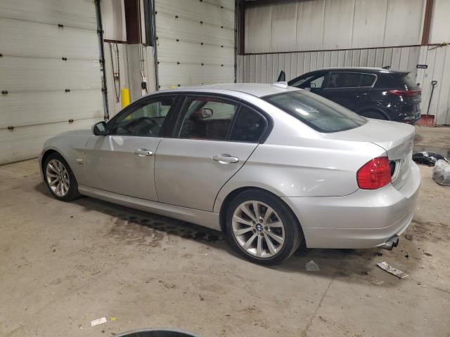 WBAPK5C54BF126727 - 2011 BMW 328 XI SULEV SILVER photo 2