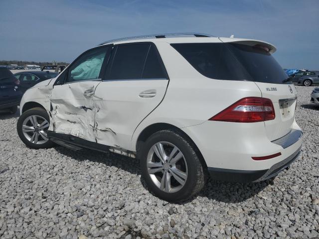 4JGDA5HBXFA455101 - 2015 MERCEDES-BENZ ML 350 4MATIC WHITE photo 2