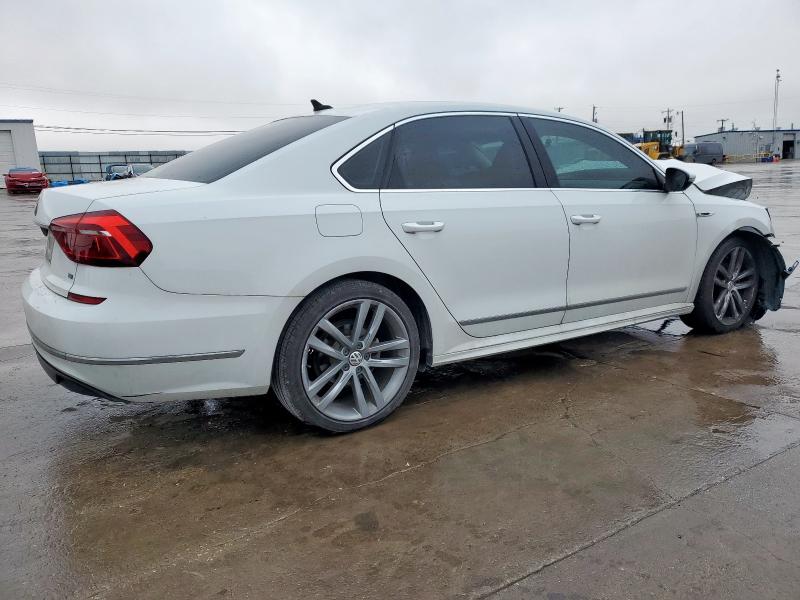 1VWDT7A39HC074471 - 2017 VOLKSWAGEN PASSAT R-LINE თეთრი ფოტო 3