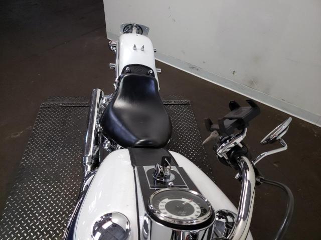 1HD1JDV1XFB028216 - 2015 HARLEY-DAVIDSON FLSTN SOFTAIL DELUXE WHITE photo 6