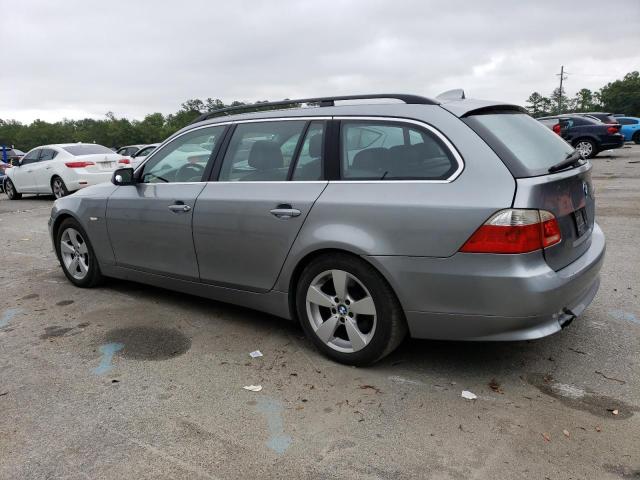 WBANN73527CN03820 - 2007 BMW 530 XIT GRAY photo 2