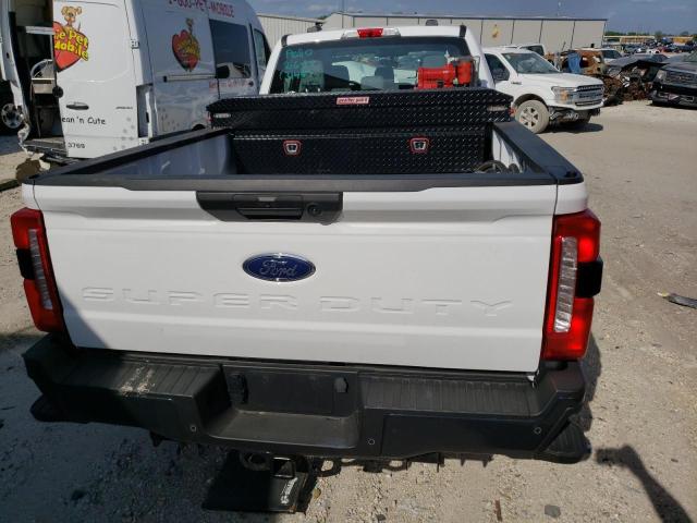 1FT8W3BT6PEC09752 - 2023 FORD F350 SUPER DUTY WHITE photo 10