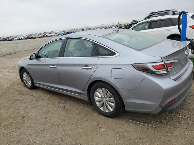 KMHE24L10HA048577 - 2017 HYUNDAI SONATA HYBRID SILVER photo 2