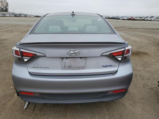 KMHE24L10HA048577 - 2017 HYUNDAI SONATA HYBRID SILVER photo 6