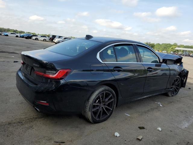 3MW5R1J06M8B84966 - 2018 BMW 330I BLACK photo 3