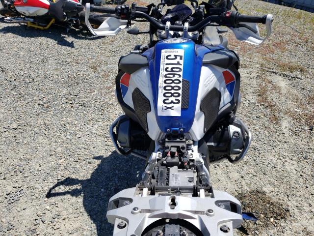 WB10J5308KZF78321 - 2019 BMW R 1250 GS ADVENTURE BLUE photo 5