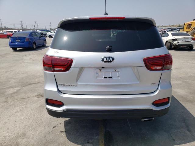 5XYPGDA54KG488698 - 2019 KIA SORENTO LX SILVER photo 6