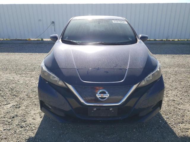 1N4AZ1CP9JC306046 - 2018 NISSAN LEAF S BLUE photo 5