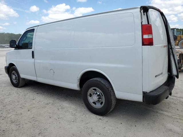 1GCWGAFGXJ1287522 - 2018 CHEVROLET EXPRESS G2 WHITE photo 2