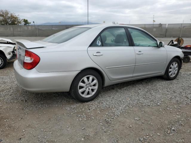 4T1BE30KX3U242347 - 2003 TOYOTA CAMRY LE SILVER photo 3