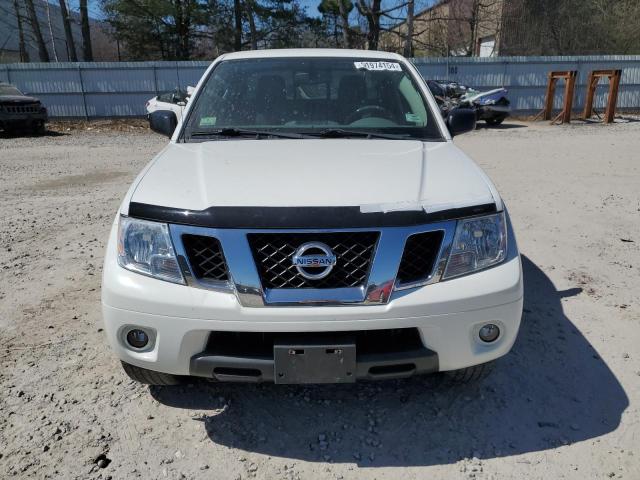 1N6AD0EV9KN749590 - 2019 NISSAN FRONTIER S WHITE photo 5