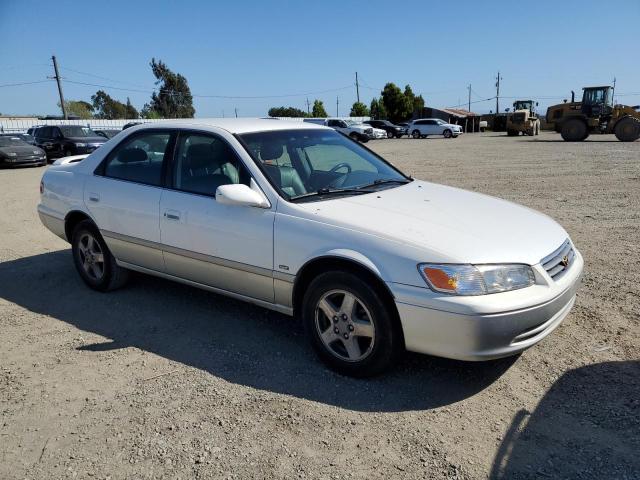 JT2BF22K710291592 - 2001 TOYOTA CAMRY CE WHITE photo 4