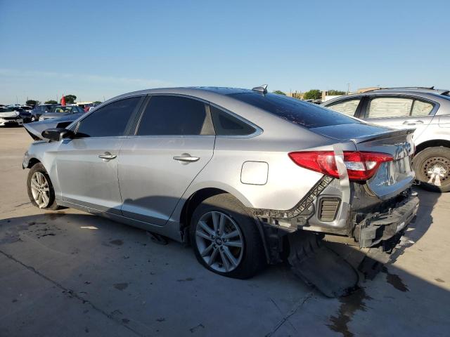 5NPE24AF9HH515880 - 2017 HYUNDAI SONATA SE SILVER photo 2