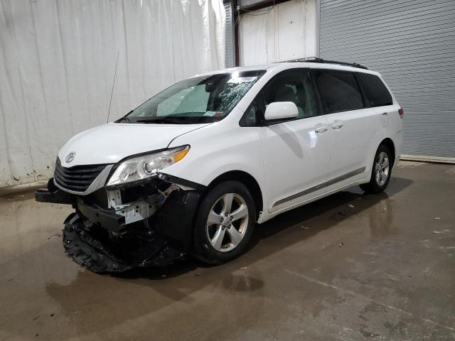 2014 TOYOTA SIENNA LE, 