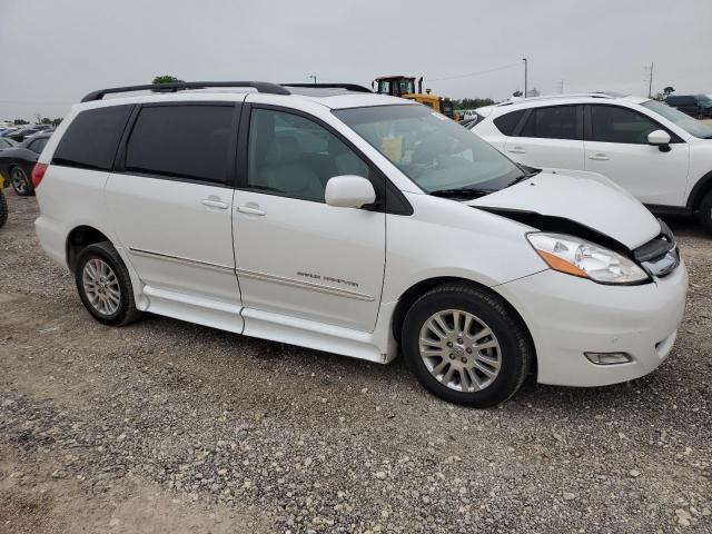 5TDZK22C18S138837 - 2008 TOYOTA SIENNA XLE BLACK photo 4