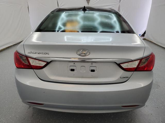 5NPEC4AC5CH328227 - 2012 HYUNDAI SONATA SE SILVER photo 6