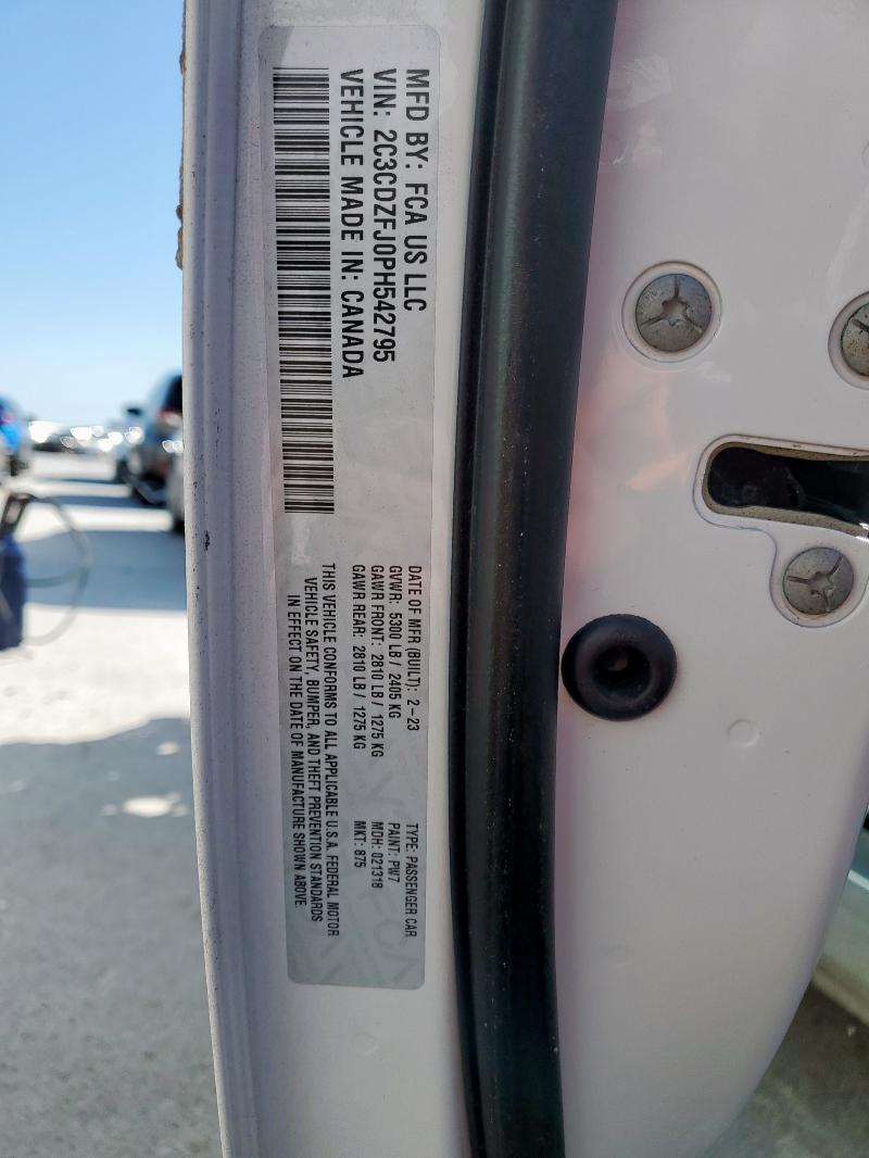 2C3CDZFJ0PH542795 - 2023 DODGE CHALLENGER R/T SCAT PACK WHITE photo 12