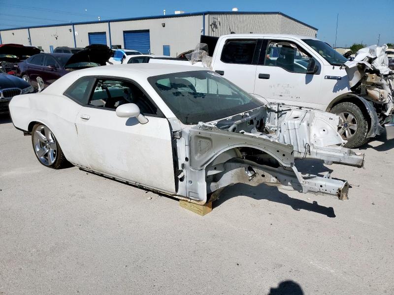 2C3CDZFJ0PH542795 - 2023 DODGE CHALLENGER R/T SCAT PACK WHITE photo 4