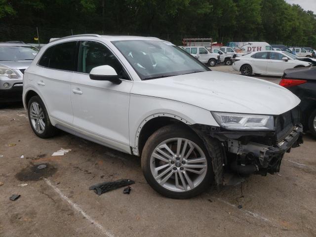 WA1CNAFY1J2142374 - 2018 AUDI Q5 PRESTIGE WHITE photo 4