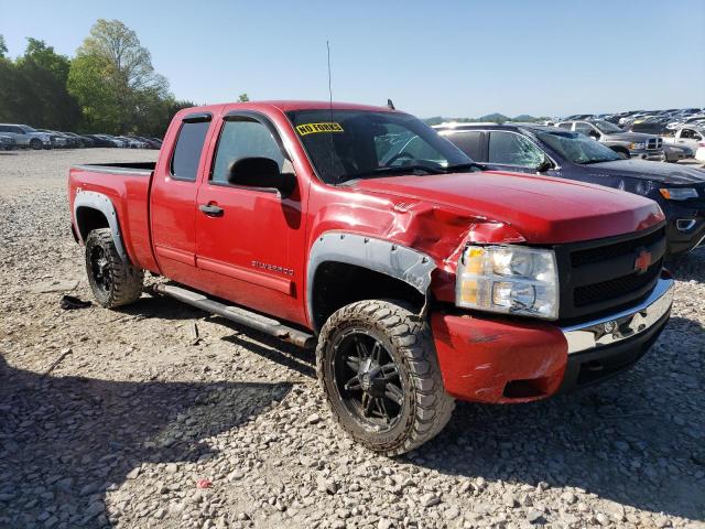 1GCRKSE39BZ142636 - 2011 CHEVROLET SILVERADO K1500 LT RED photo 4