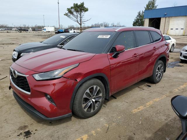 5TDHZRBH6NS570427 - 2022 TOYOTA HIGHLANDER XLE RED photo 1